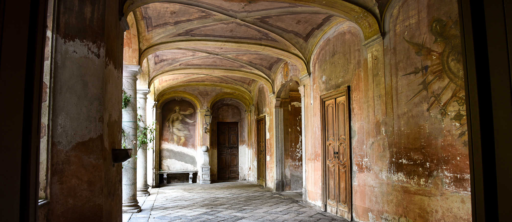 esterno palazzo comunale di Azzate