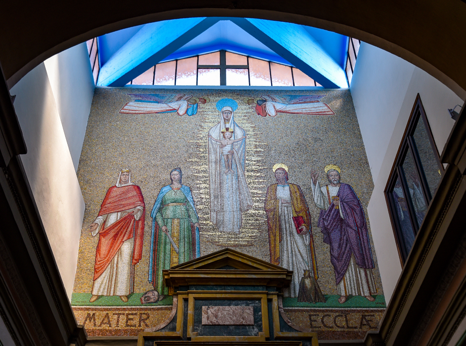 interni chiesa Brunello